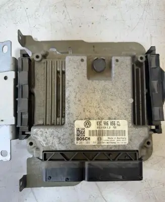 Volkswagen Golf Plus Engine control unit/module 03C906056CL 1039S12243 0261S02186