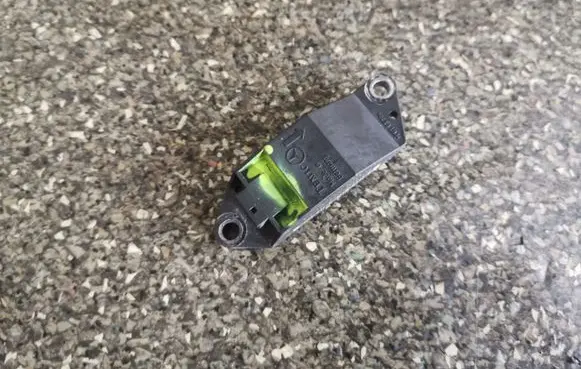 Mercedes-Benz E W211 Airbag deployment crash/impact sensor A0018209326
