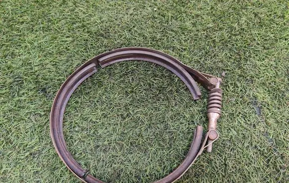 Audi S5 F5 Muffler pipe connector clamp 8W0253725A