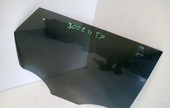 Peugeot 3008 II Front door window/glass (coupe) 