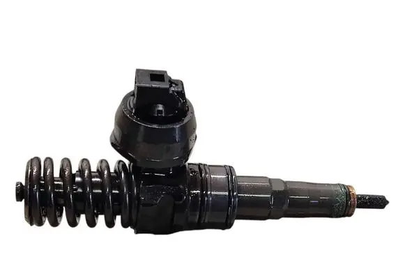 Volkswagen Caddy Fuel injector 038130073BN 0414720313