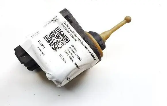 Nissan Almera N16 Headlight level adjustment motor 