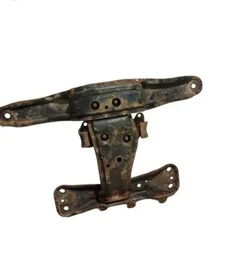 Subaru Forester SH Gearbox mounting bracket