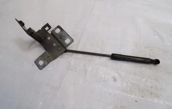 Opel Vivaro Front bonnet/hood damper/strut 93867630