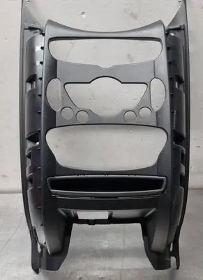 Radio/GPS head unit trim