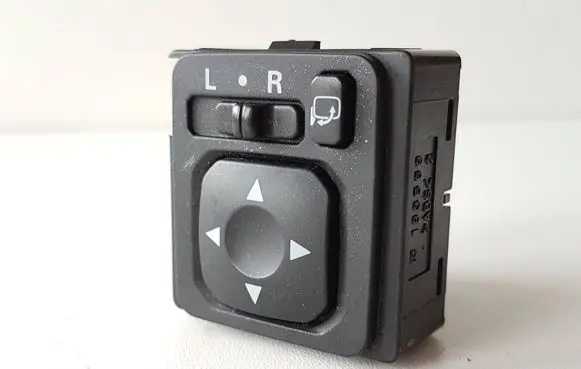 Mitsubishi Outlander Wing mirror switch 183569