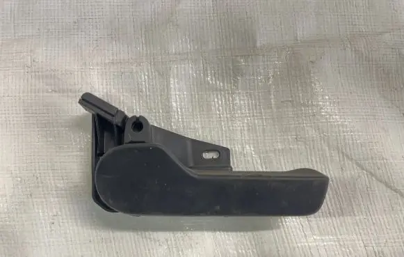 Volkswagen Golf V Engine bonnet (hood) release handle 1J1823533C