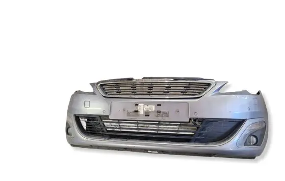 Peugeot 308 Front bumper 