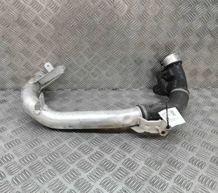 Volvo XC90 Intercooler hose/pipe 31422061