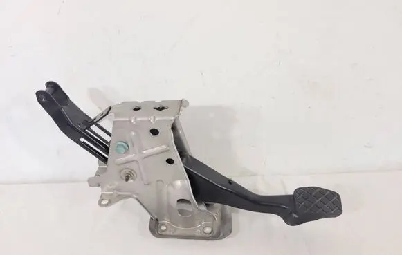 Volkswagen Golf V Brake pedal 1K1721057N