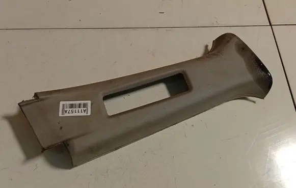 Honda Accord (B) pillar trim (top) 84111SEAN810