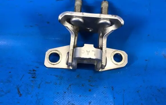 Mitsubishi Outlander Front door hinge set 5732A007