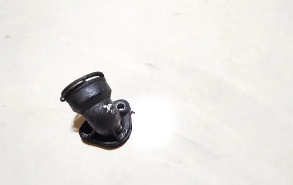 Volkswagen Golf III Engine coolant pipe/hose 028103111a