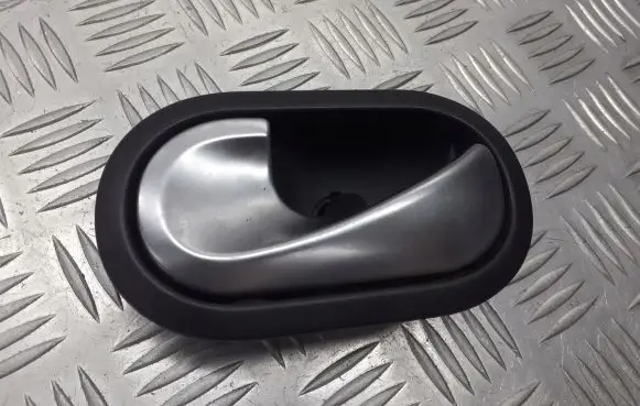 Renault Megane II Rear door interior handle 8200028487