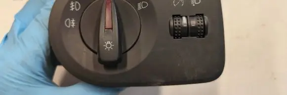 Seat Ibiza IV (6J,6P) Headlight level height control switch 6J0919094