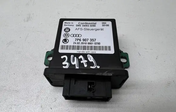 Volkswagen Touareg II Light module LCM 7P6907357 5WK50280