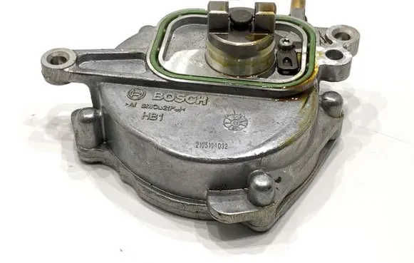 Toyota Yaris Cross Vacuum pump F009A10018