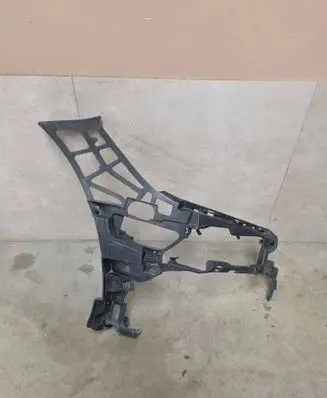 Mercedes-Benz CLS C218 AMG Front bumper mounting bracket A2188853065