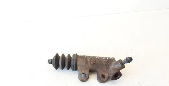 Toyota Avensis T250 Clutch slave cylinder 