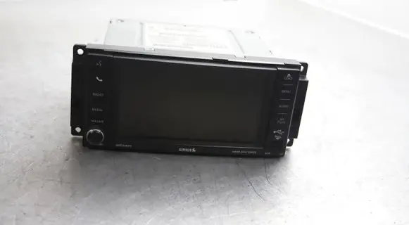 Dodge RAM 1500 DS Radio/CD/DVD/GPS head unit P05091170AC