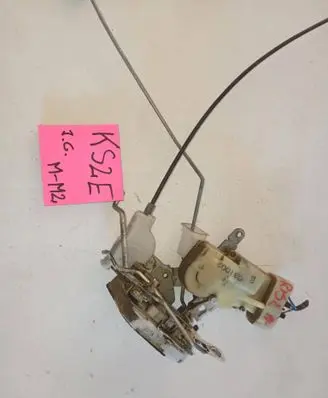 Renault Megane II Front door lock 031002