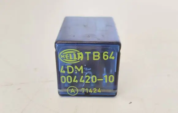 Nissan X-Trail T30 Other relay 71424 00442010 TB64