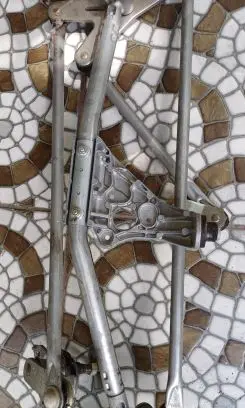 Honda Civic Front wiper linkage 