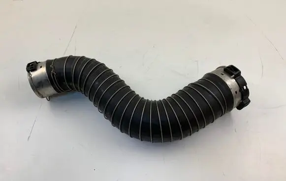 BMW 5 F10 F11 Intercooler hose/pipe S21629A