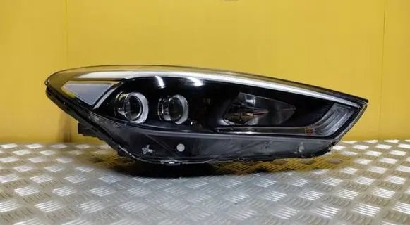 Hyundai Tucson TL Headlight/headlamp 92102-D7200 2436