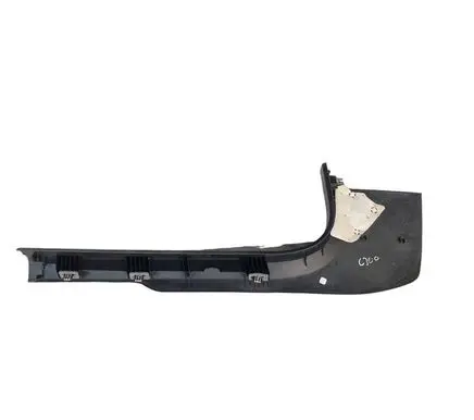 Chrysler 300C Front sill trim cover 100017166 13178M