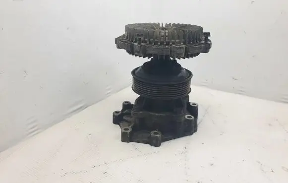 KIA Sorento Water pump HY21042
