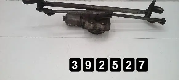 Front wiper linkage