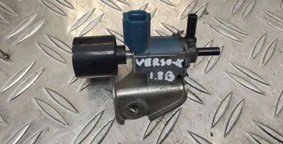 Toyota Verso Vacuum valve 9091012281