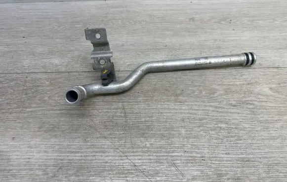Porsche Macan (95B) Engine coolant pipe/hose 94610606960