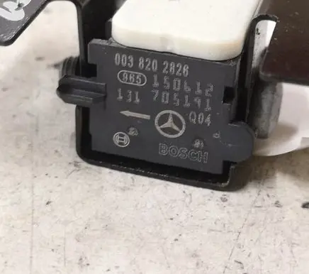 Mercedes-Benz Vito Viano W639 Airbag deployment crash/impact sensor 0038202826 150612 705191