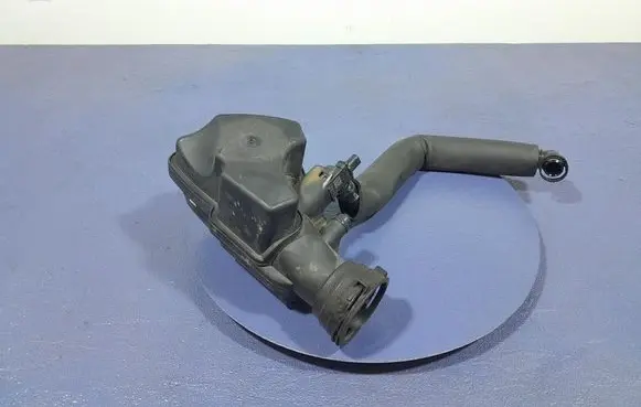 BMW Z4 E85 E86 Air filter box 8656981