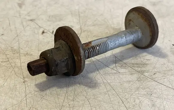 Audi Q7 4M Rear suspension camber bolt