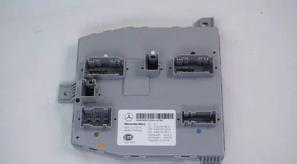 Mercedes-Benz C W205 SAM control unit A2059006921 5DK010772