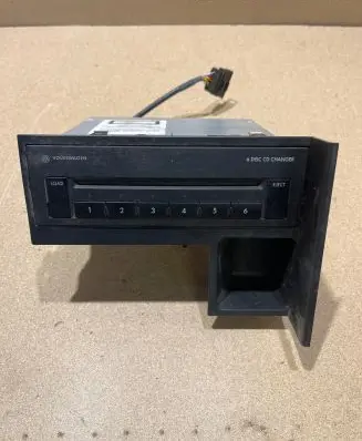 Volkswagen Touran I CD/DVD changer 1T0035110A VWZ238F7672722