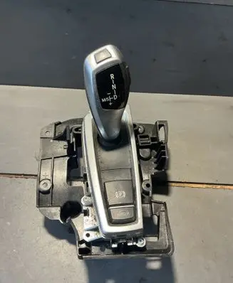 BMW 5 F10 F11 Gear shifter/selector 1009997600 2805201519 90297151482802