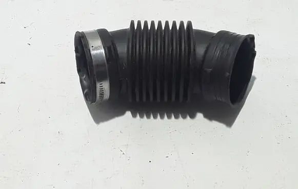 Dacia Sandero III Air intake duct part 165750995R