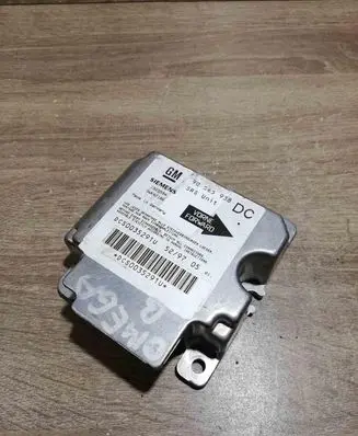 Opel Omega B2 Airbag control unit/module 90565938