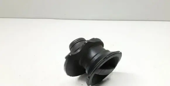 Volvo XC70 Oil fill pipe 30777537