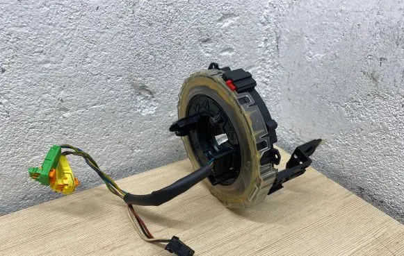 Mercedes-Benz CLS AMG C219 Airbag slip ring squib (SRS ring) A1714640518