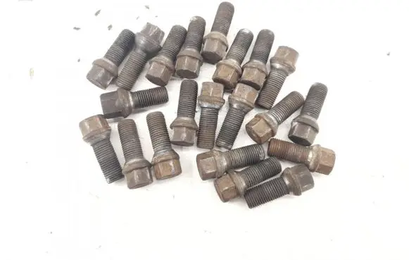 Mercedes-Benz R W251 Nuts/bolts 14MM