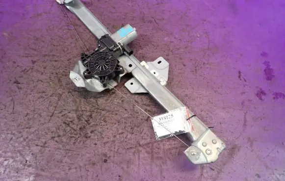 Dacia Dokker Front door window regulator with motor 128001471B