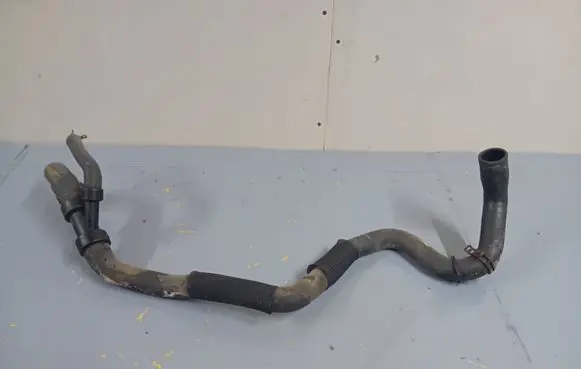 Ford Mondeo MK IV Coolant pipe/hose