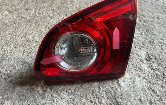 Nissan Qashqai Tailgate rear/tail lights 89091888 161013