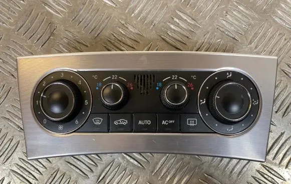 Mercedes-Benz C W203 Climate control unit A2038303085 9140010525 F315496