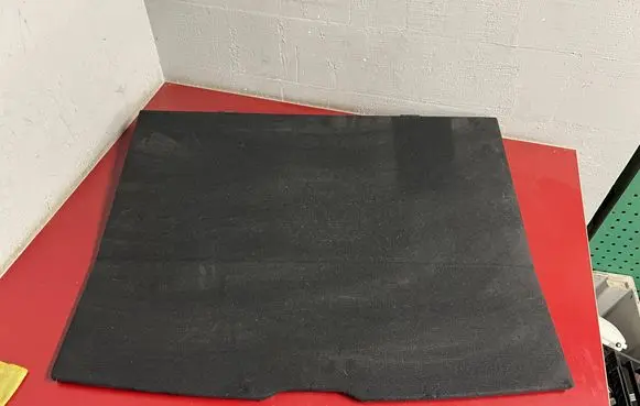 Trunk/boot floor carpet liner